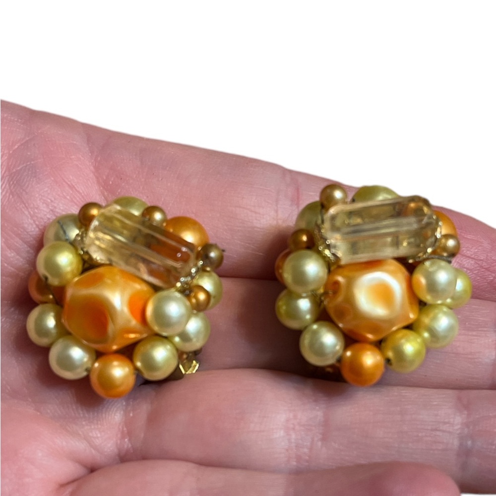 Vintage Japan Peach and White Clip On Earrings